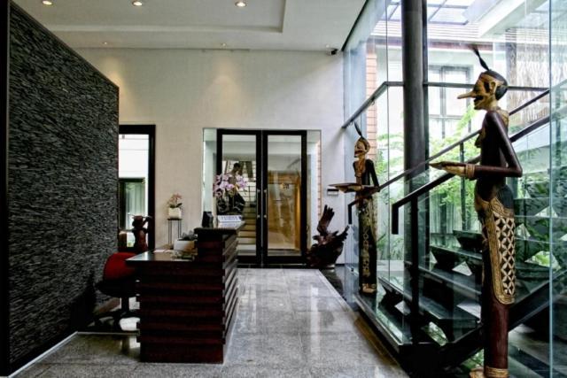 פדאנג Rumah Nenek Hotel And Restaurant מראה חיצוני תמונה
